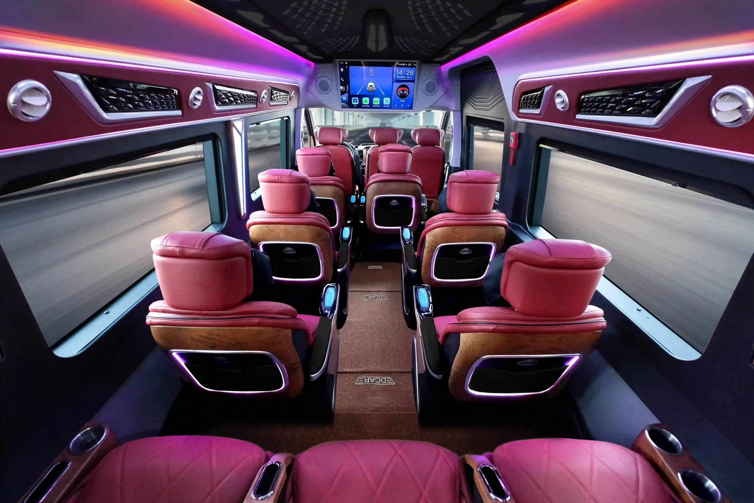 Limousine được sử dụng trong sự kiện cao cấp tăng cường uy tín cho doanh nghiệp