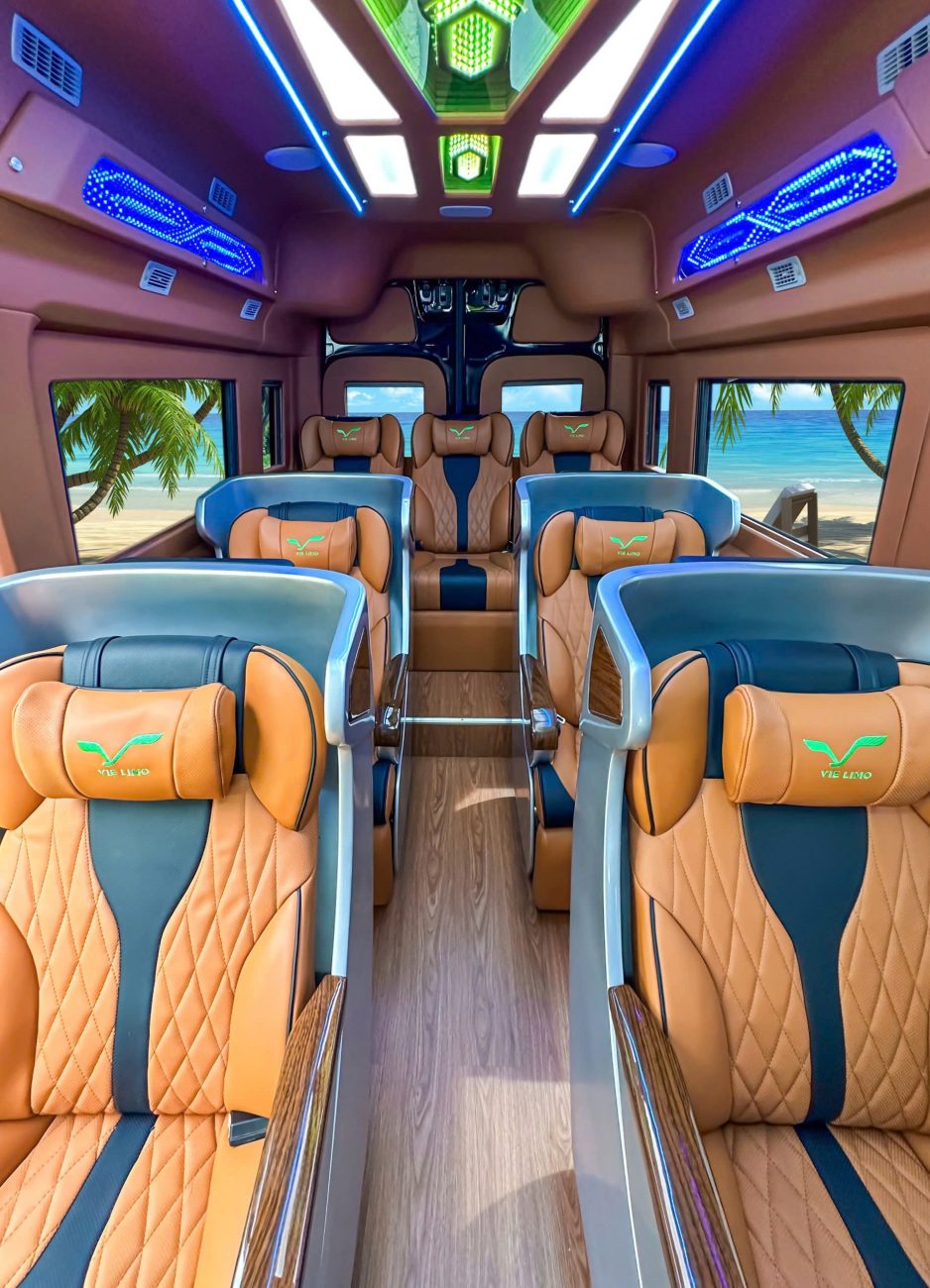 Xe limousine cho thuê trong thành phố với nhiều tiện nghi
