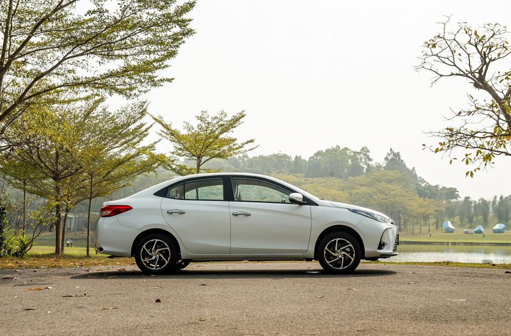 Thuê xe du lịch Núi Thành